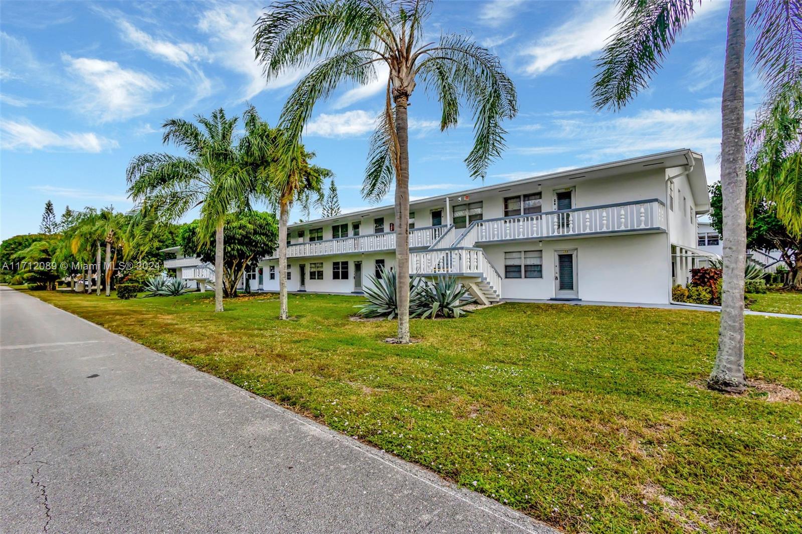 155 Canterbury G #155, West Palm Beach, Florida image 4