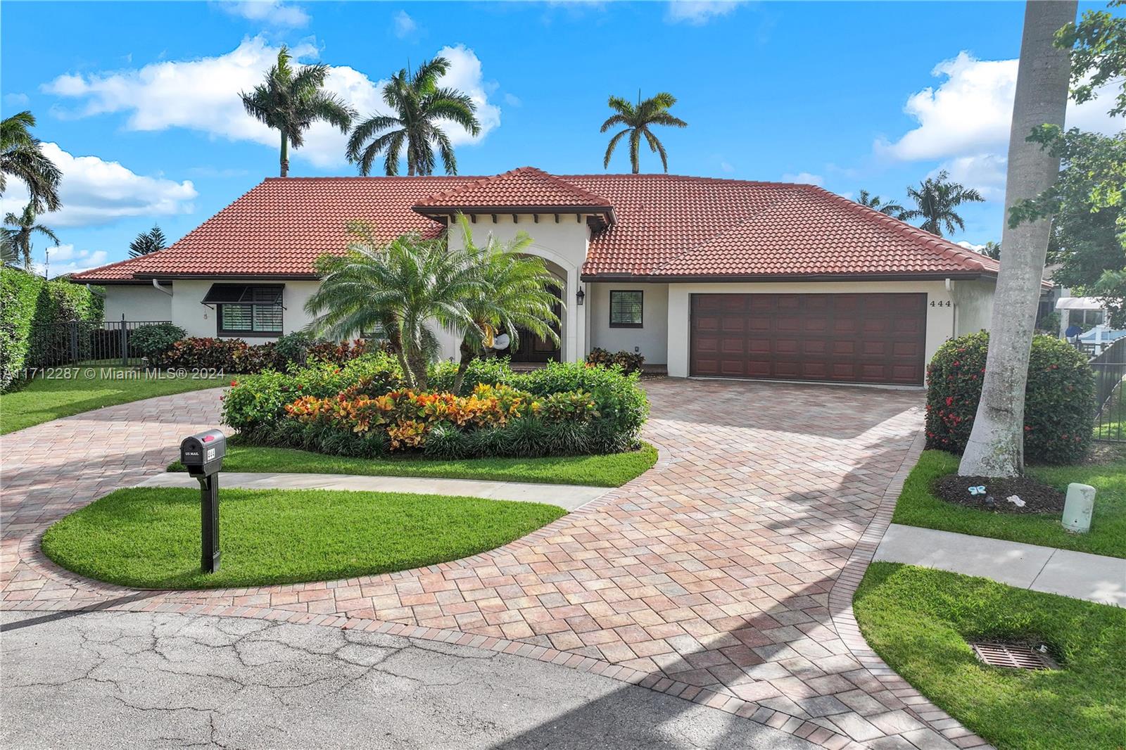 444 Balsam Ct, Marco Island, Florida image 3