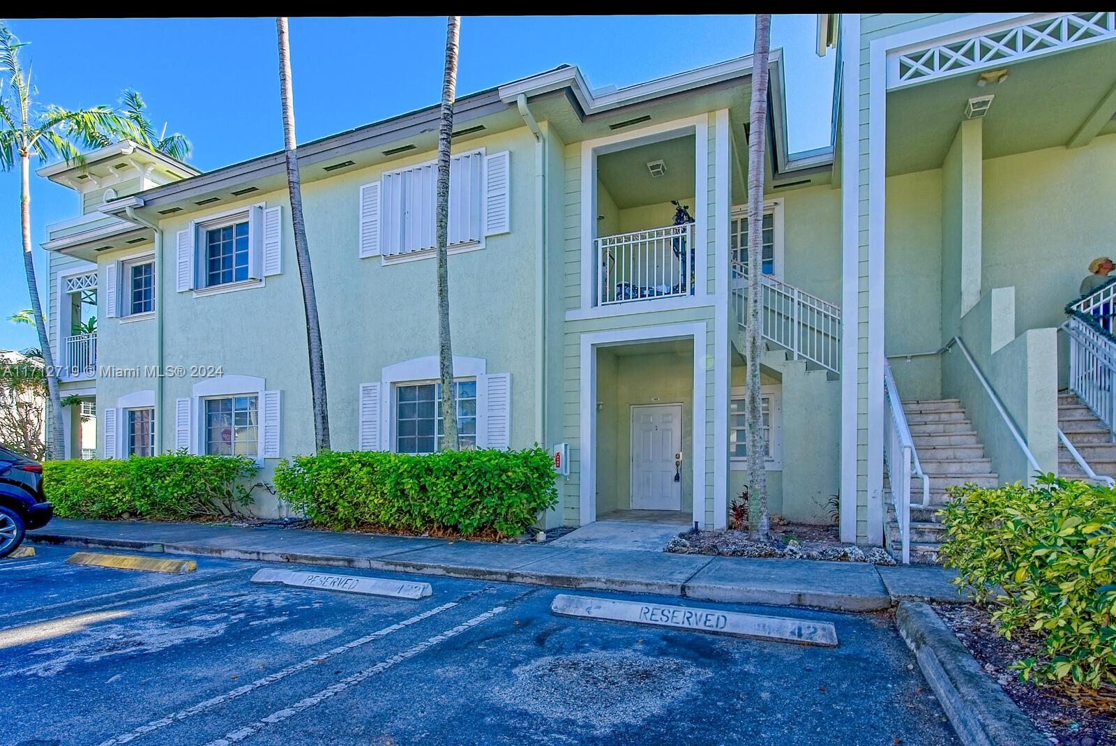 Lovely 2 bedroom unit in Caribbean Isle Villas! Conveniently located on the first floor, property has a spacious layout with lots of natural light! Gated community! Will not last!