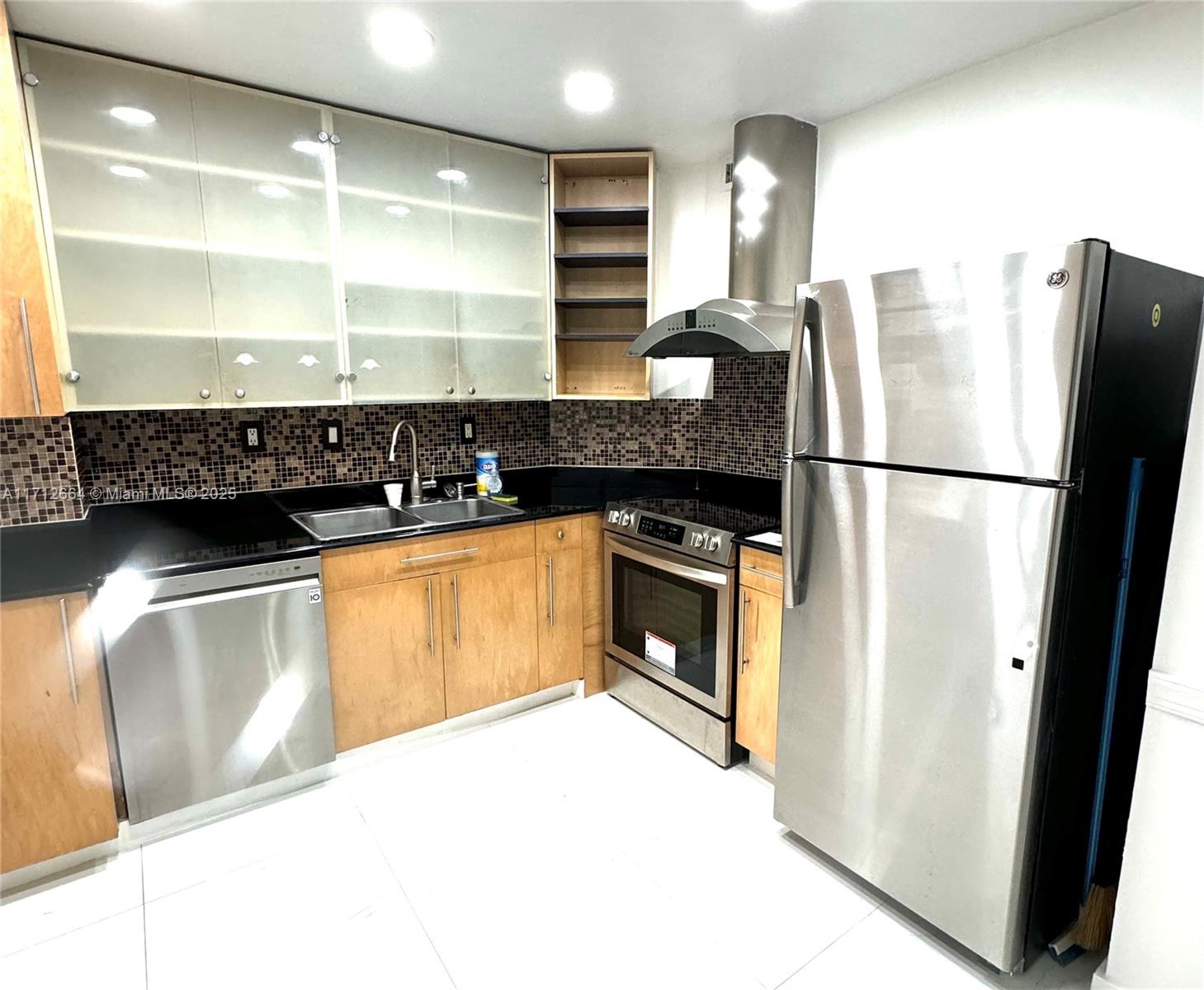 Listing Photo 15