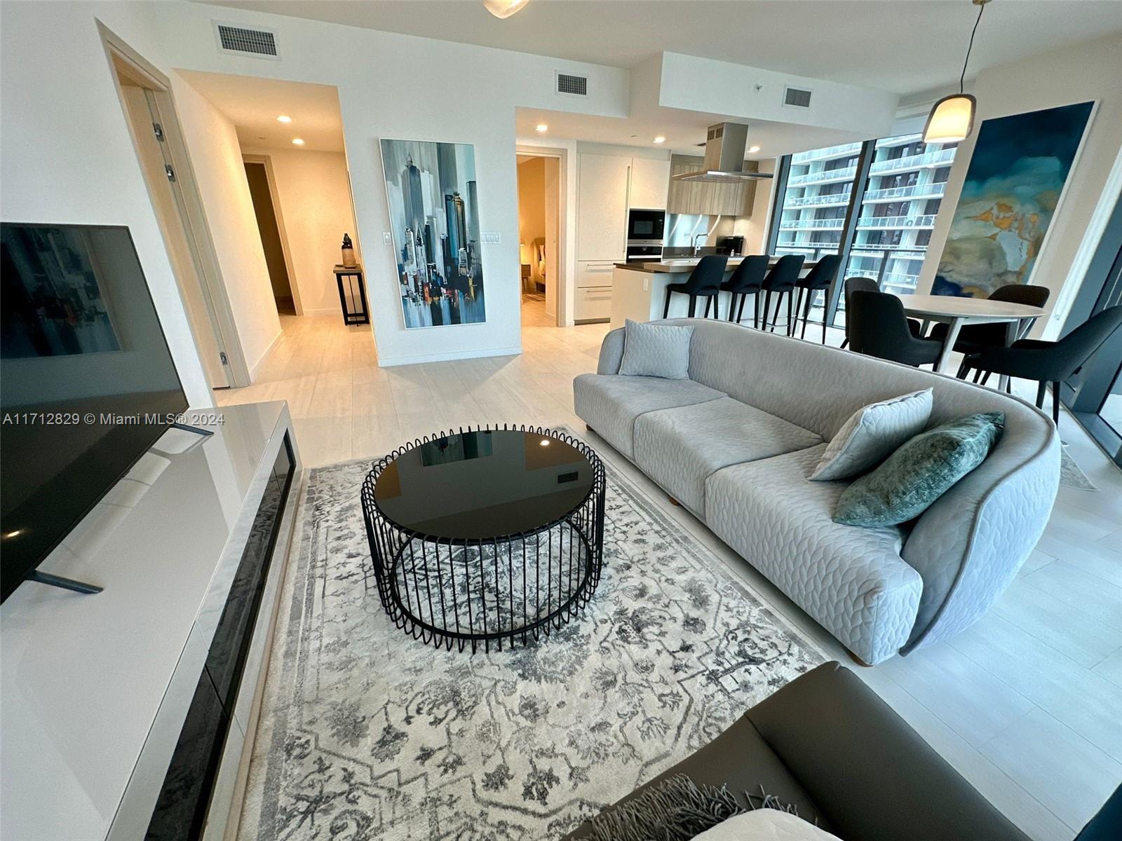 1000 Brickell Plz #3101, Miami FL 33131