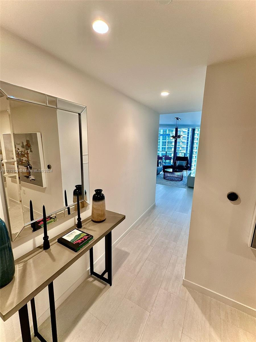 1000 Brickell Plz #3101, Miami FL 33131