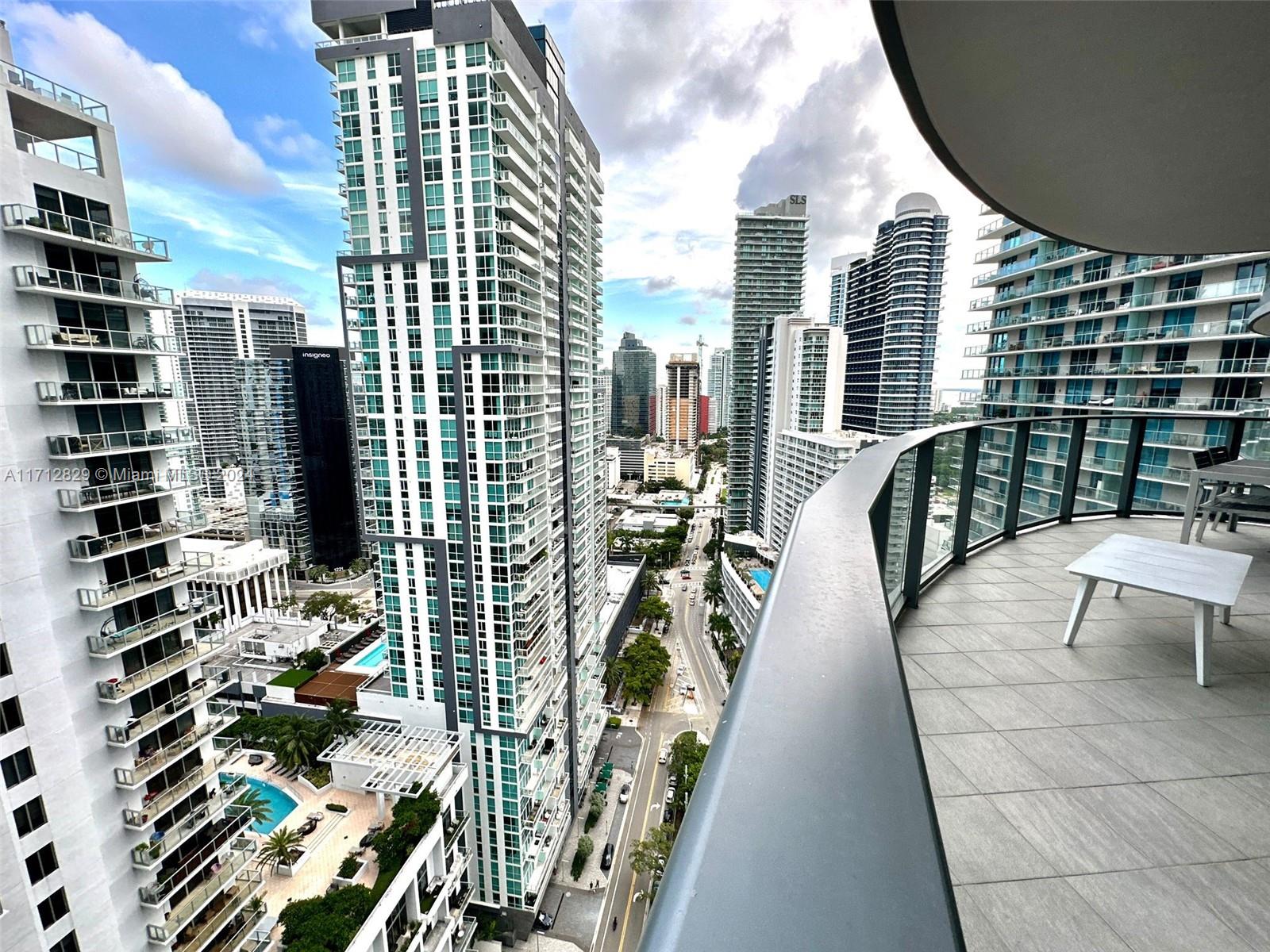 1000 Brickell Plz #3101, Miami FL 33131