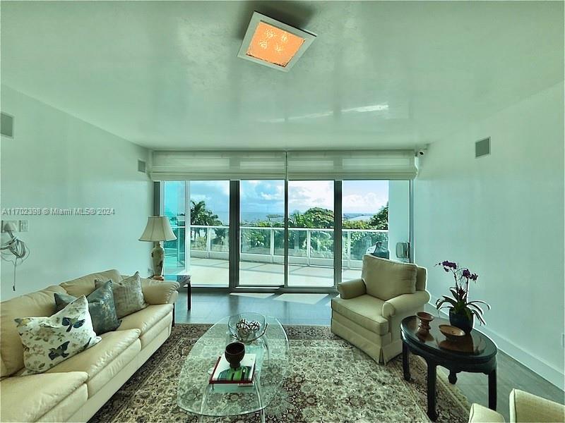 2627 S Bayshore Dr #804, Miami, Florida image 2