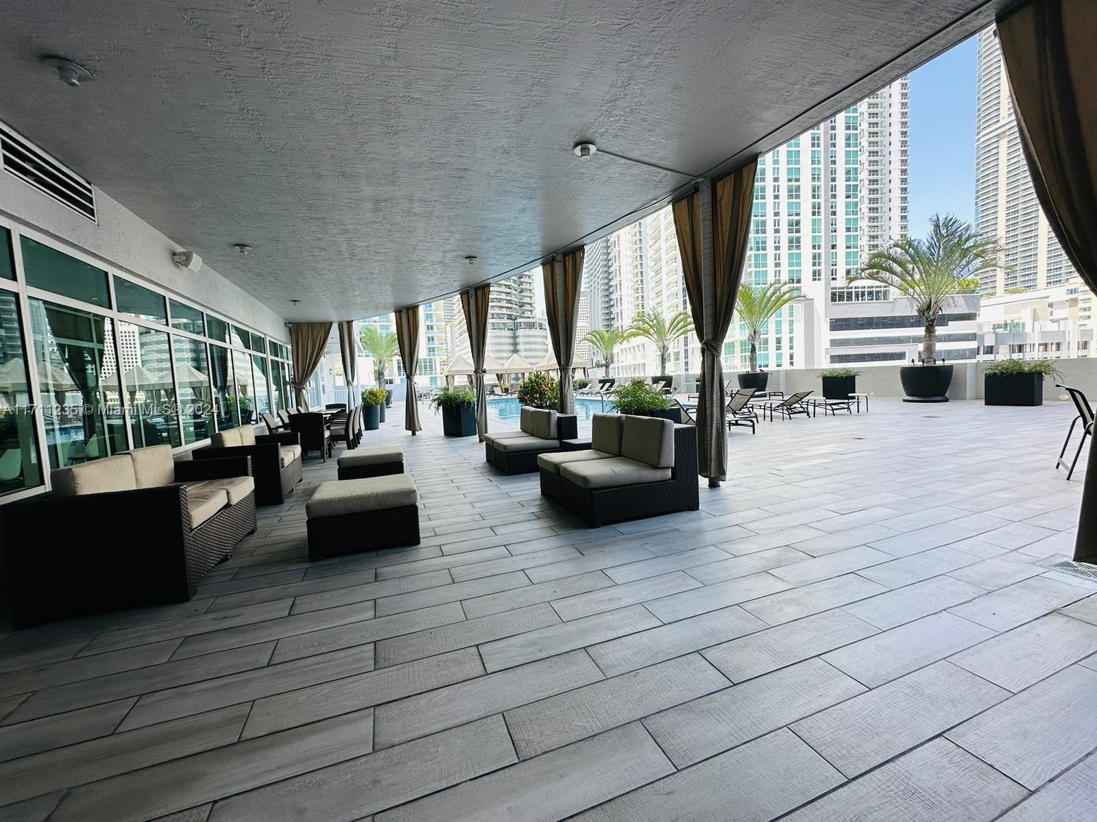 1250 S Miami Ave #1813, Miami FL 33130