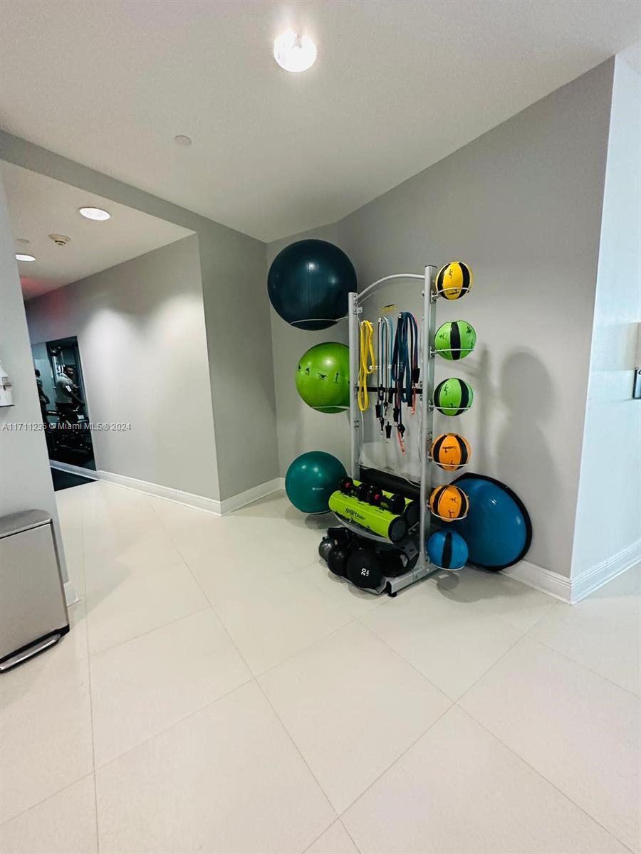 1250 S Miami Ave #1813, Miami FL 33130