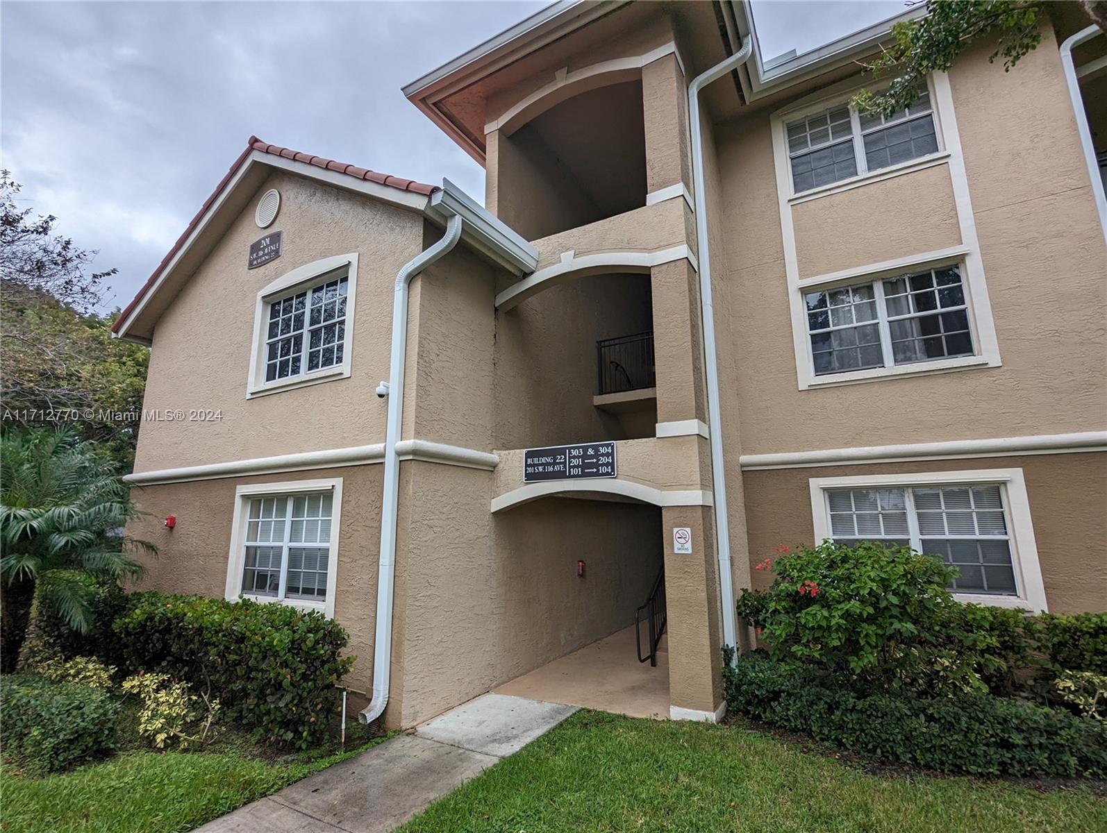 201 SW 116th Ave #22-102, Pembroke Pines, Florida image 2