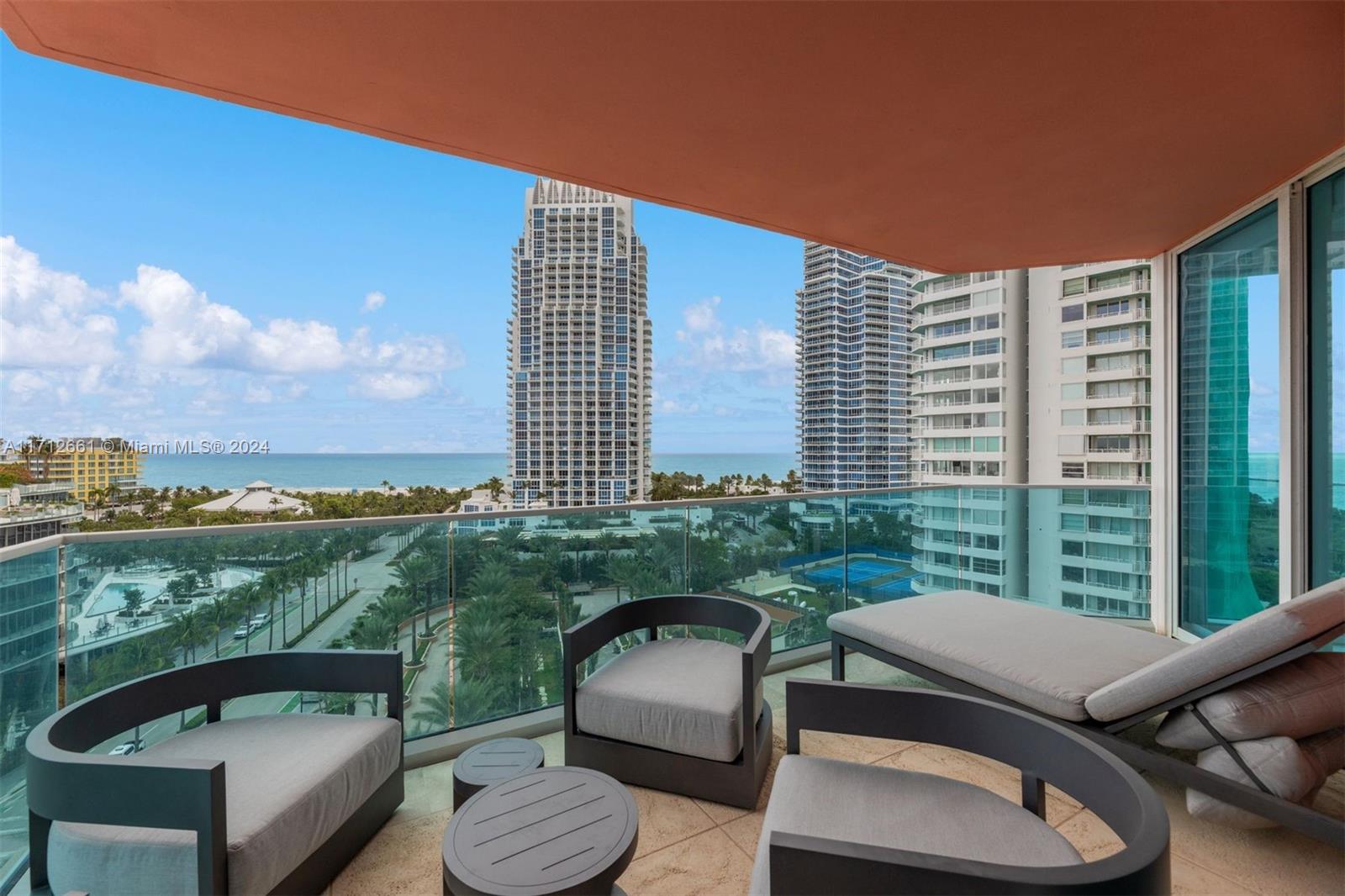 300 S Pointe Dr #1105, Miami Beach FL 33139