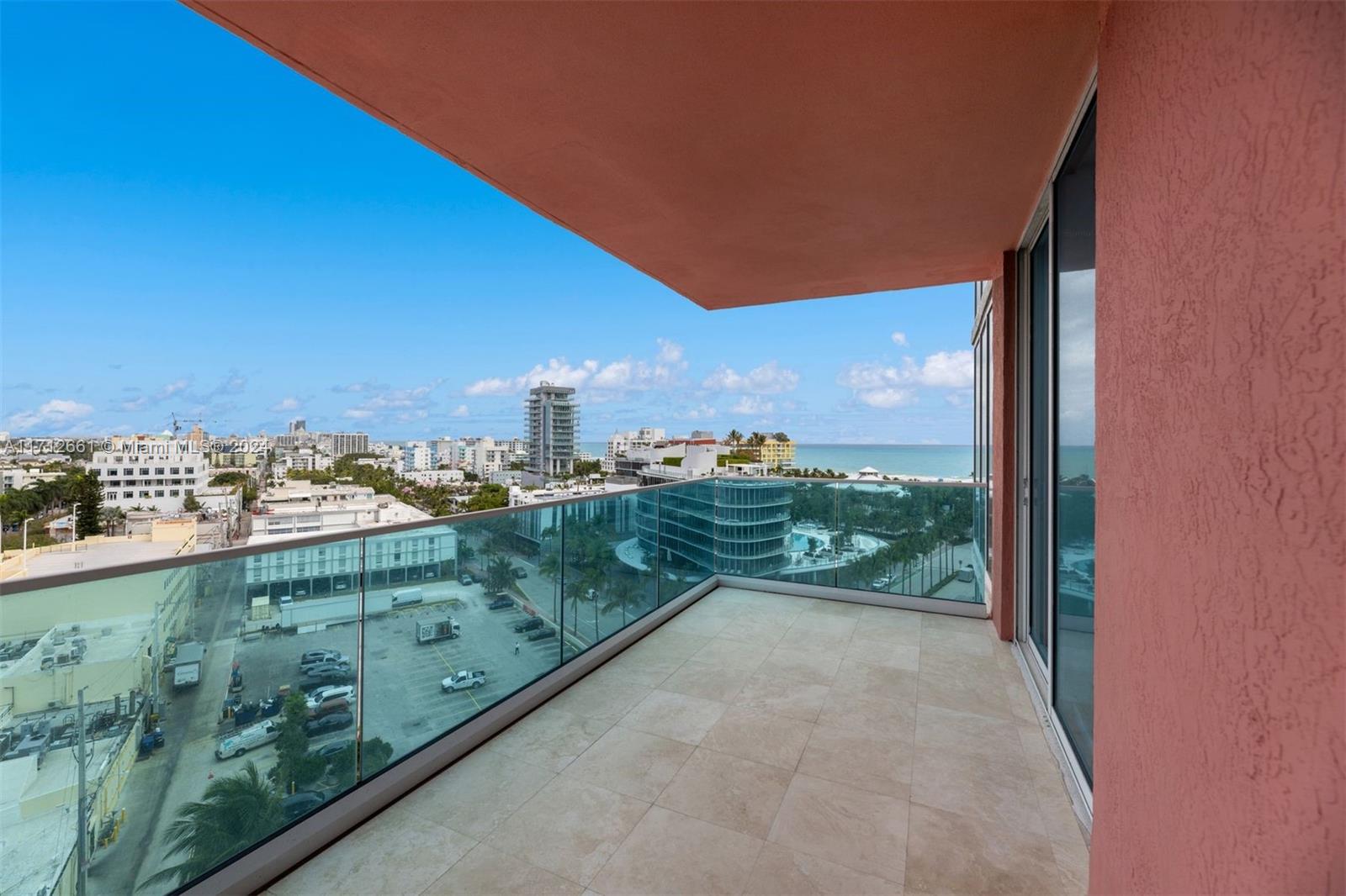 300 S Pointe Dr #1105, Miami Beach FL 33139