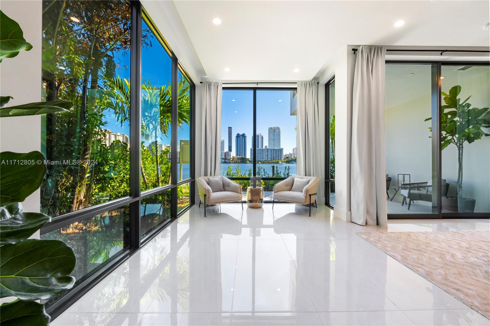 4014 NE 167 St, North Miami Beach, Florida image 2