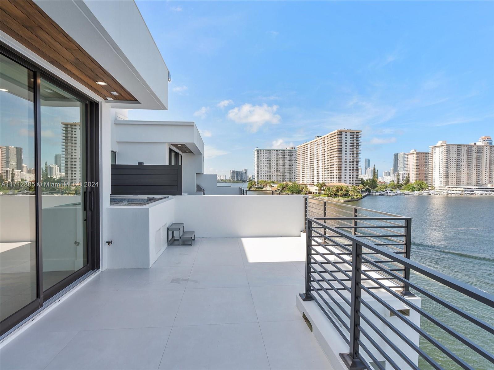 4014 NE 167 St, North Miami Beach, Florida image 29