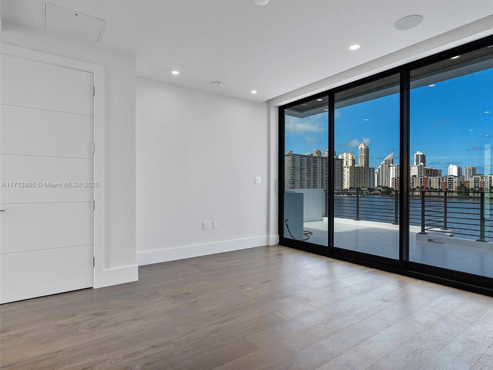 4014 NE 167 St, North Miami Beach, Florida image 36