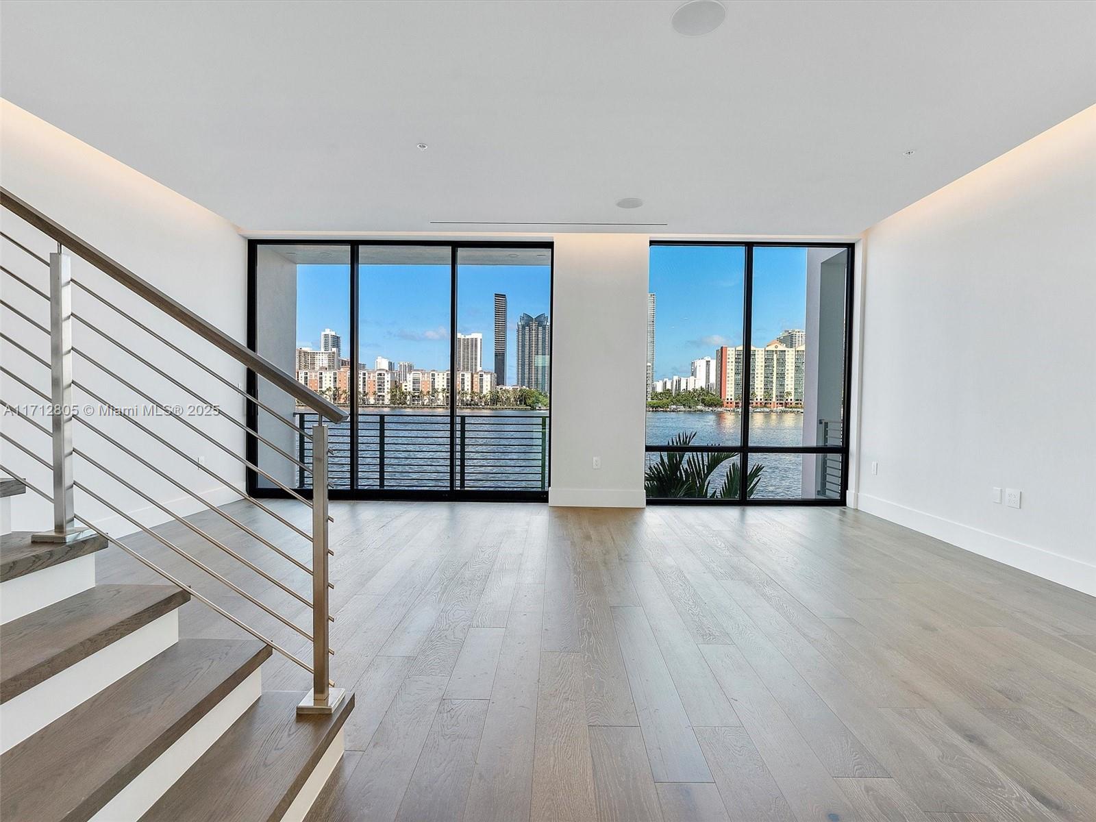 4014 NE 167 St, North Miami Beach, Florida image 7