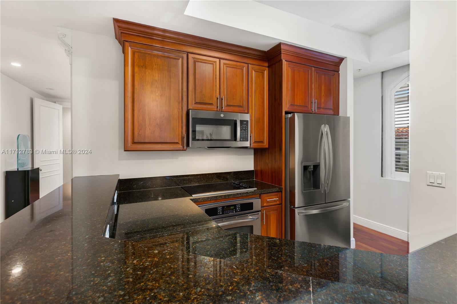 1121 Madruga Ave #201, Coral Gables, Florida image 11