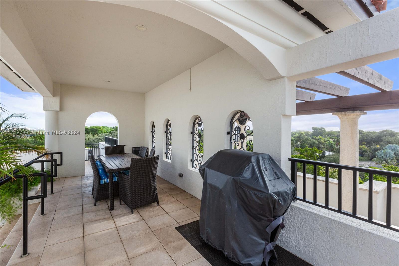 1121 Madruga Ave #201, Coral Gables, Florida image 33