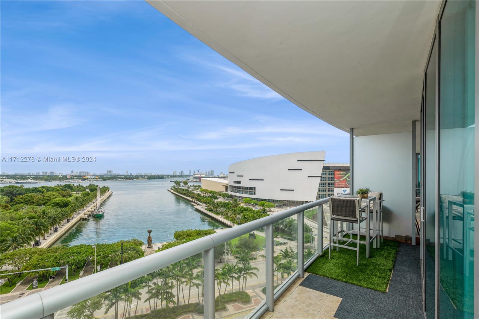 888 Biscayne Blvd #910, Miami, Florida image 1