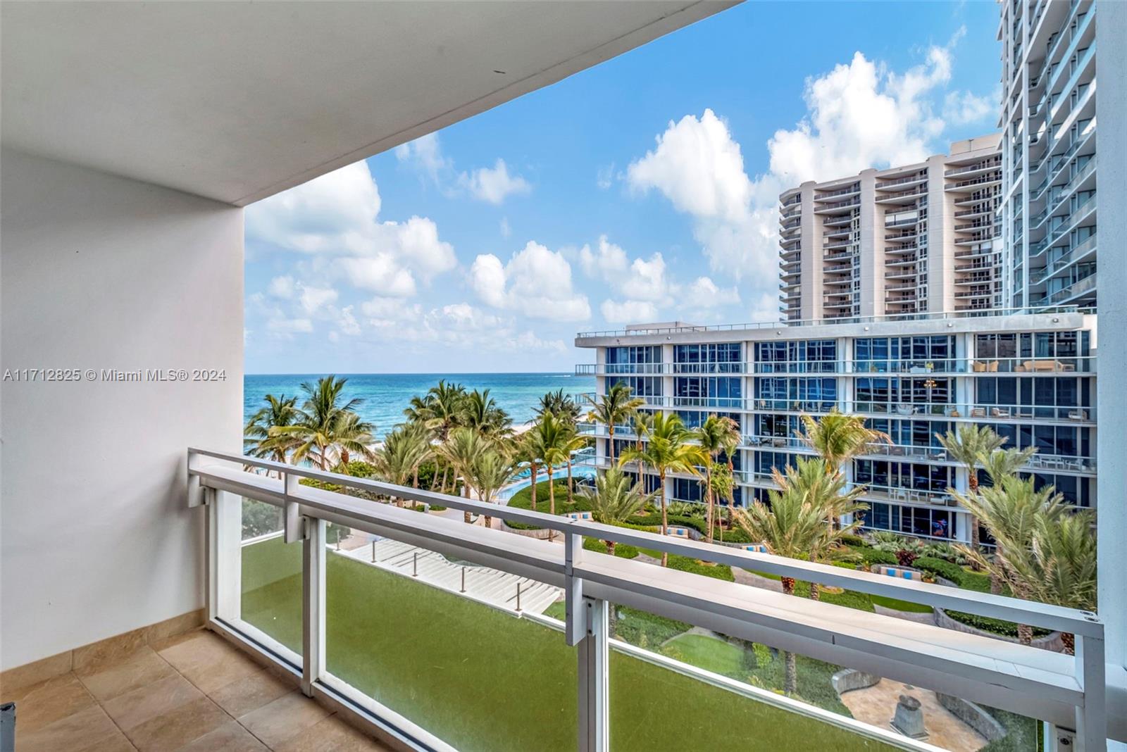 Residential, Miami Beach, Florida image 26