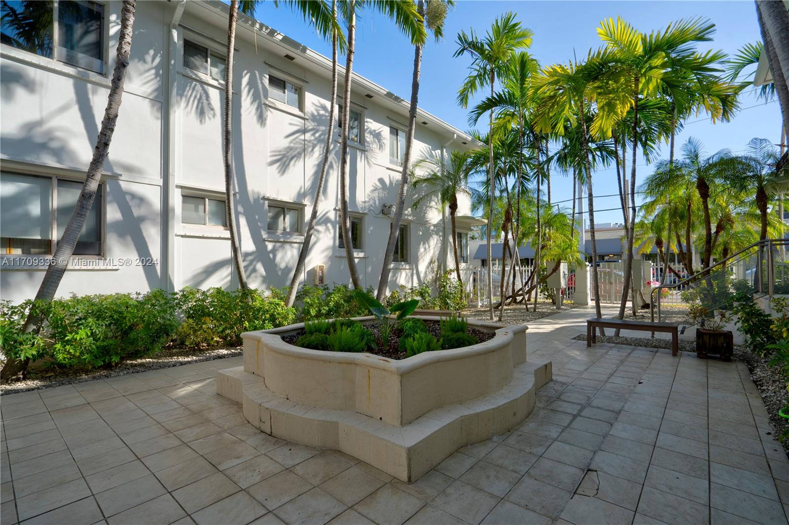 731 6th St #102-E, Miami Beach, Florida image 36