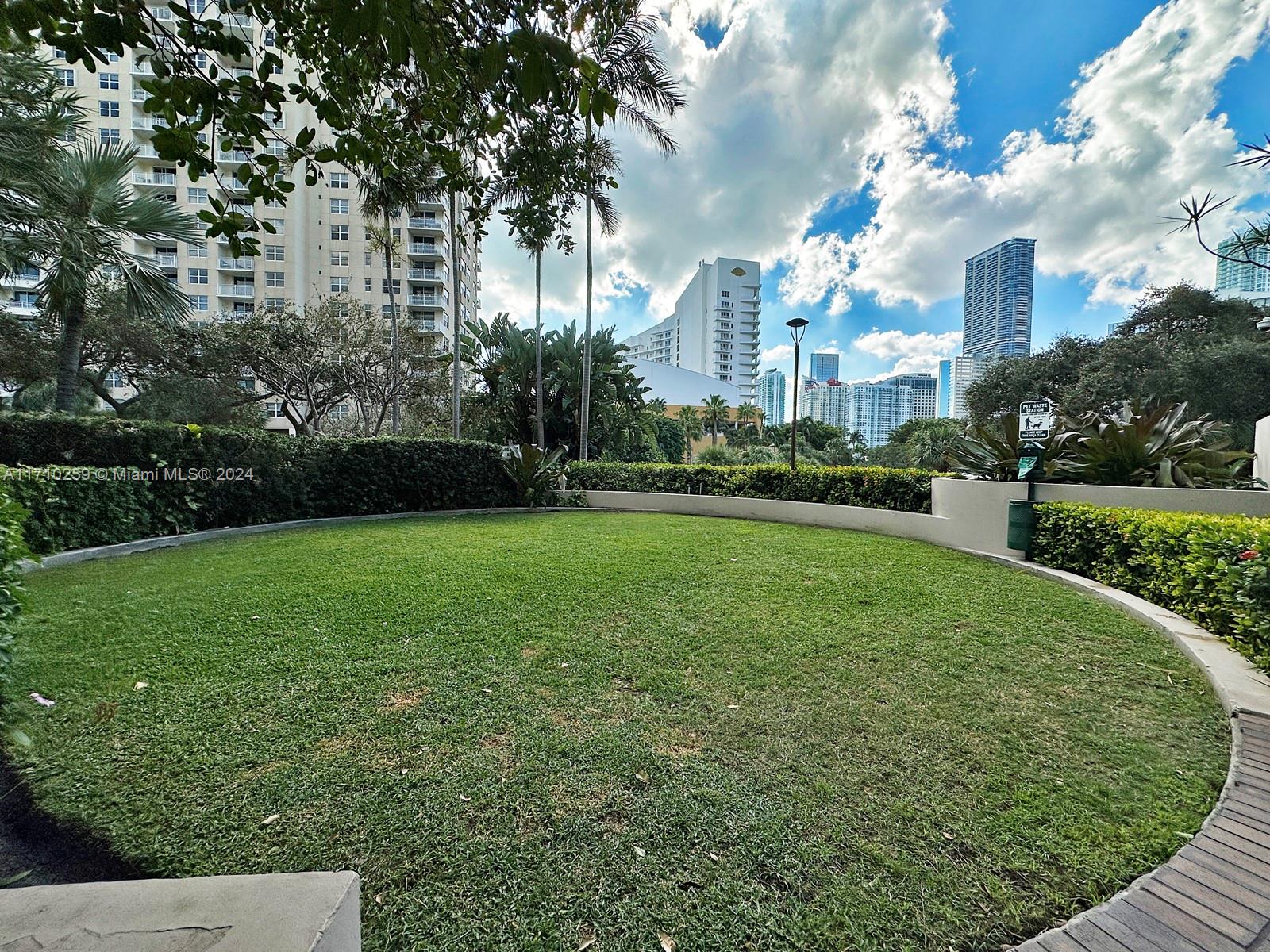 520 Brickell Key Dr #A1802, Miami, Florida image 34