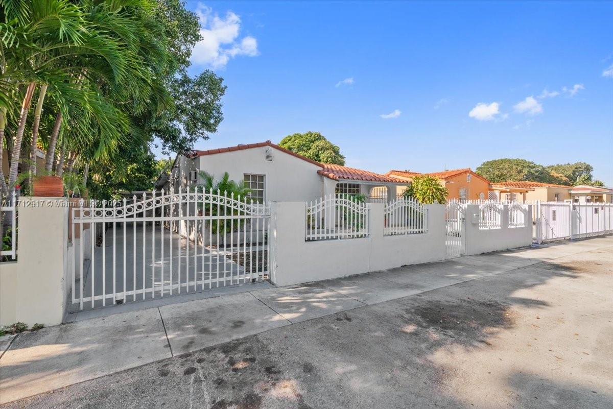 530 Tamiami Blvd, Miami, Florida image 8