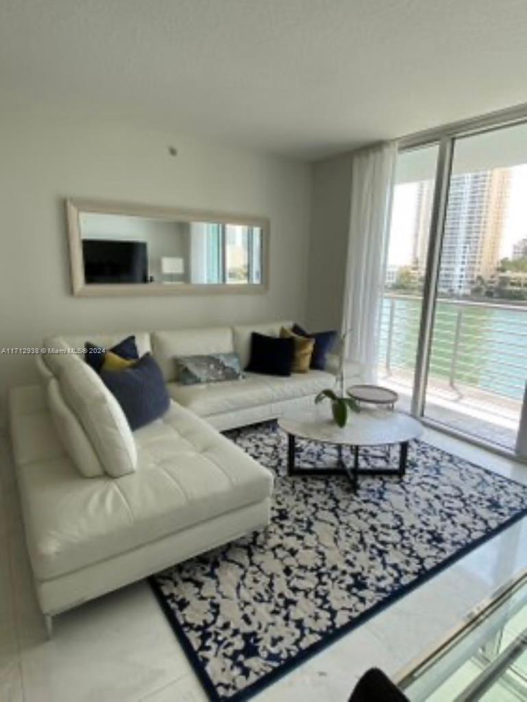 335 S Biscayne Blvd #607, Miami FL 33131