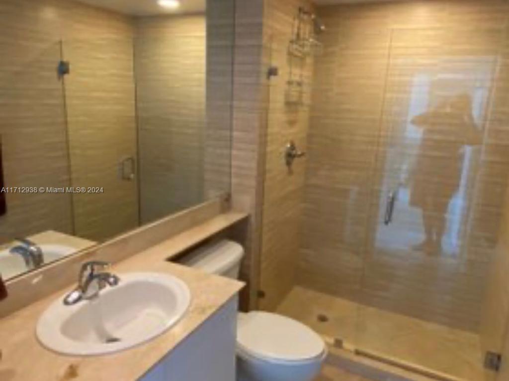 335 S Biscayne Blvd #607, Miami FL 33131