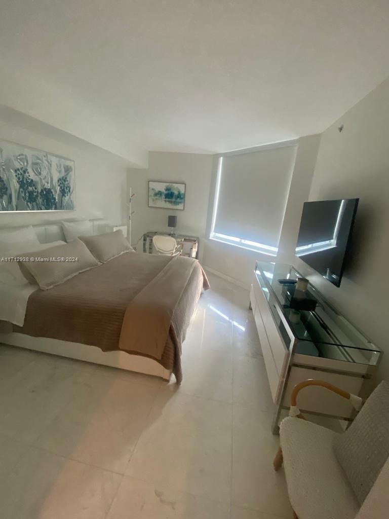 335 S Biscayne Blvd #607, Miami FL 33131