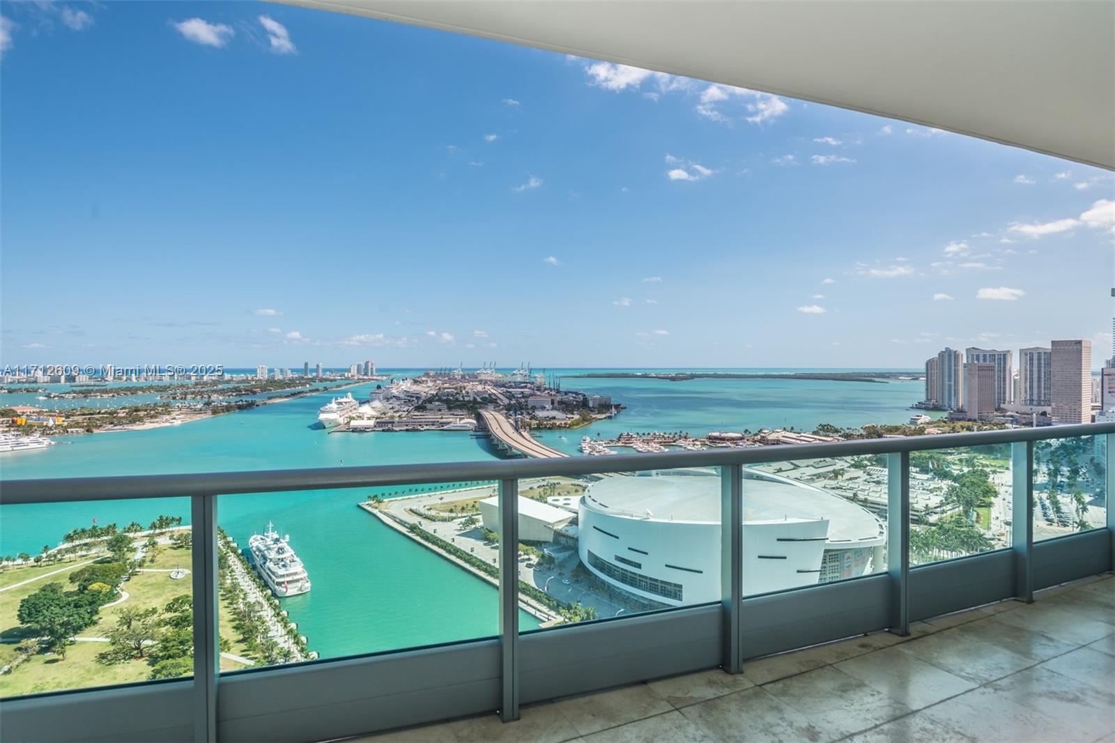 900 Biscayne Blvd #3702, Miami FL 33132