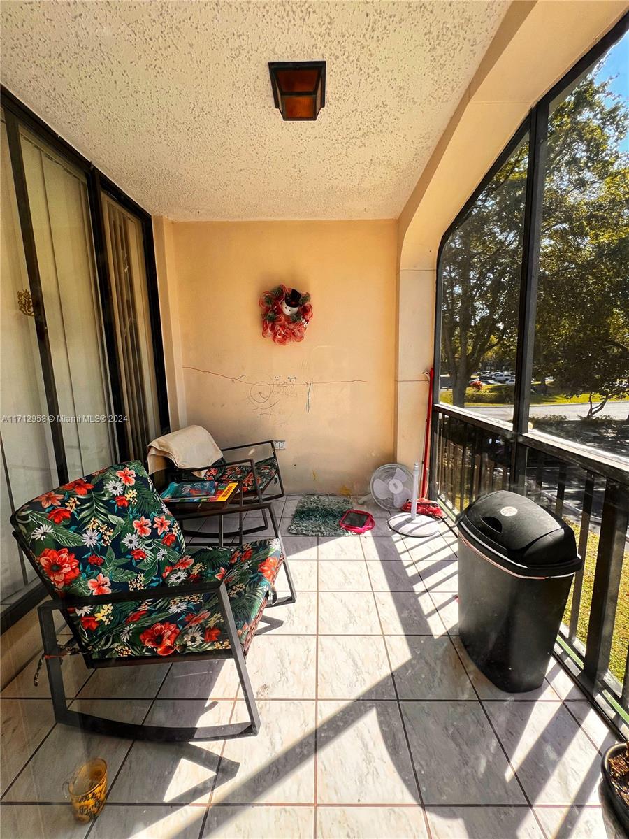 3760 Inverrary Dr #2Z, Lauderhill, Florida image 6