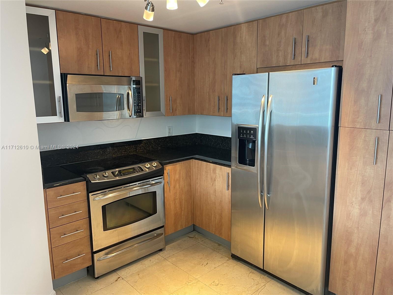 7900 Harbor Island Dr #720, North Bay Village FL 33141