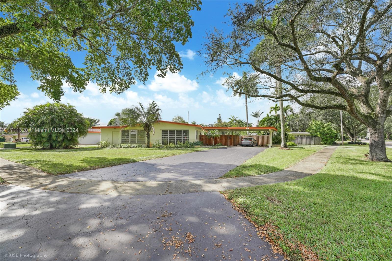 6260 Plantation Rd, Plantation, Florida image 1