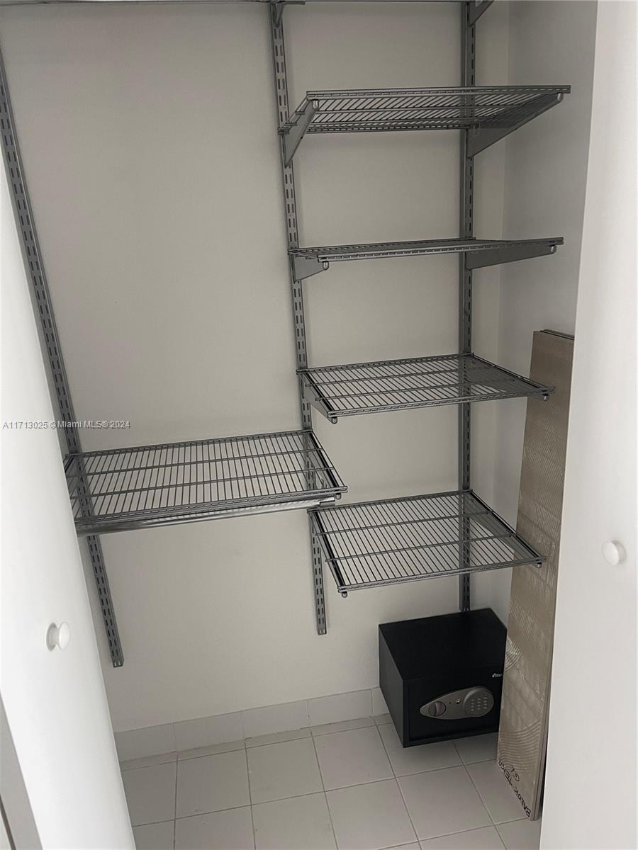 690 SW 1st Ct #1703, Miami FL 33130