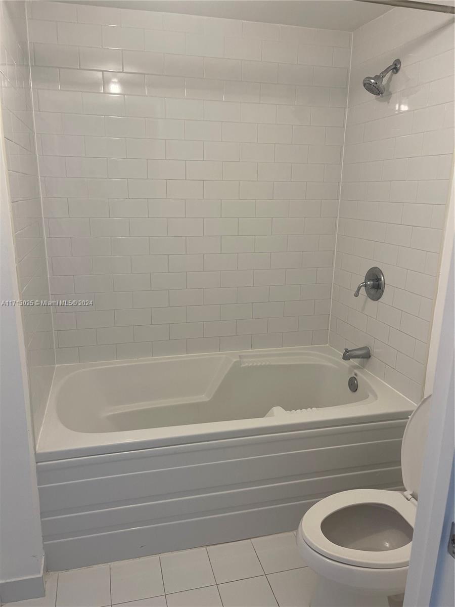 690 SW 1st Ct #1703, Miami FL 33130