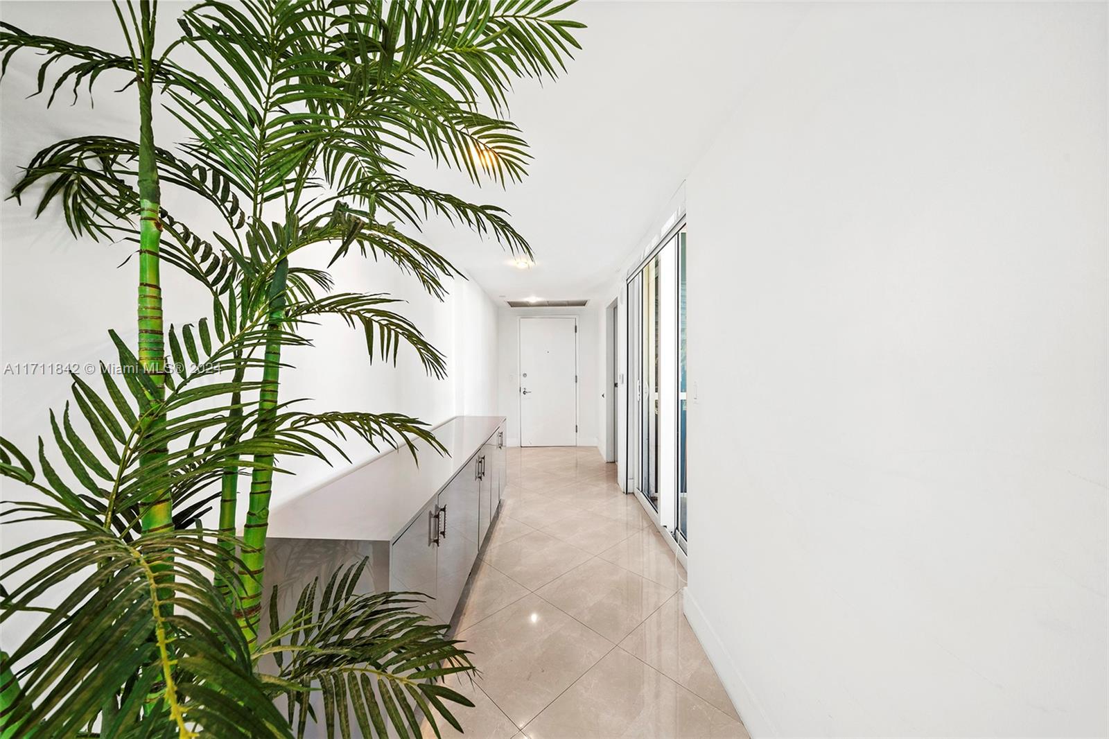 520 West Ave #701, Miami Beach, Florida image 30