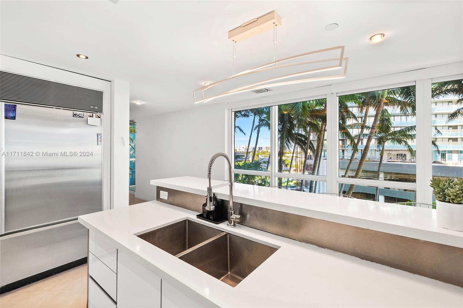 520 West Ave #701, Miami Beach, Florida image 33