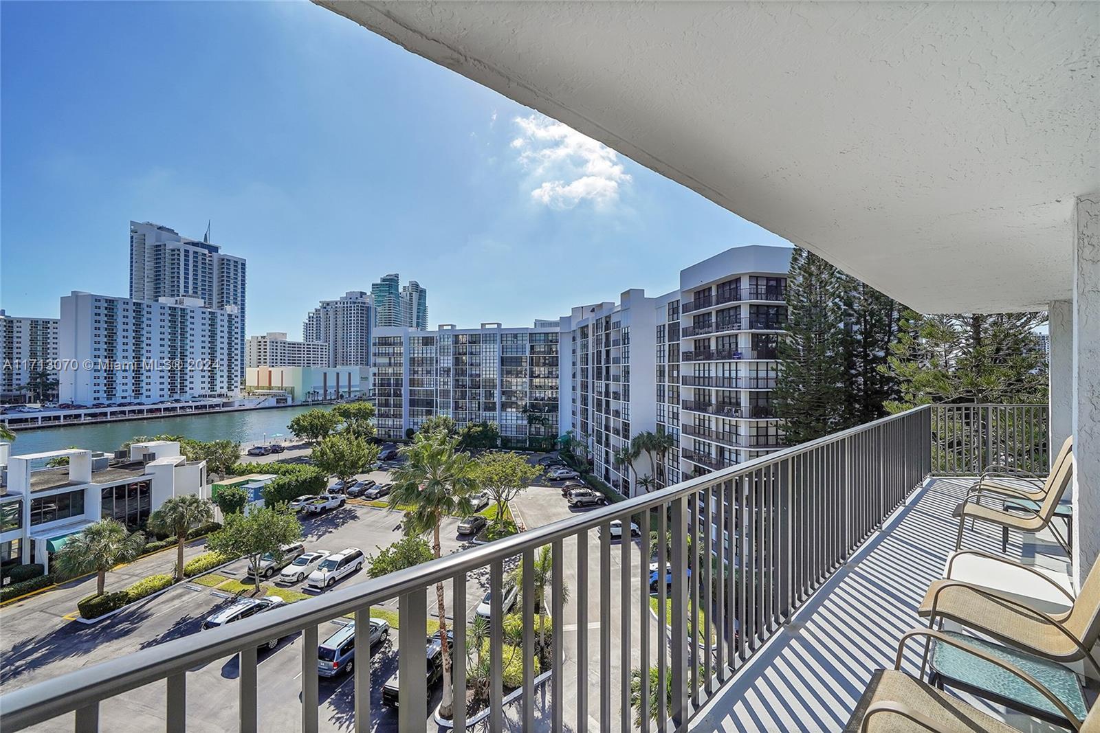 1000 Parkview Dr #730, Hallandale Beach, Florida image 34