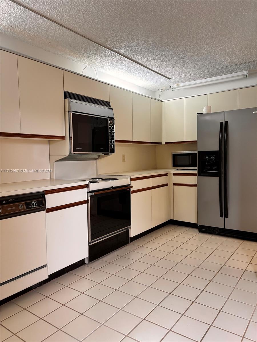 3631 Inverrary Blvd W, Lauderhill, Florida image 13