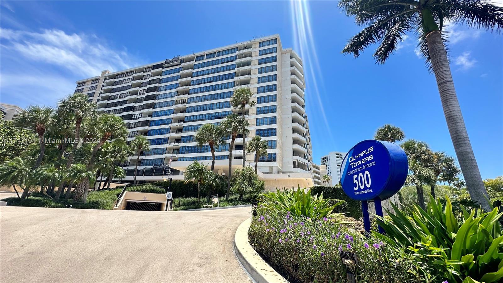 500 Three Islands Blvd #816, Hallandale Beach, Florida image 2