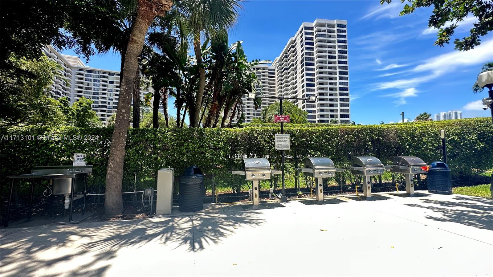 500 Three Islands Blvd #816, Hallandale Beach, Florida image 43