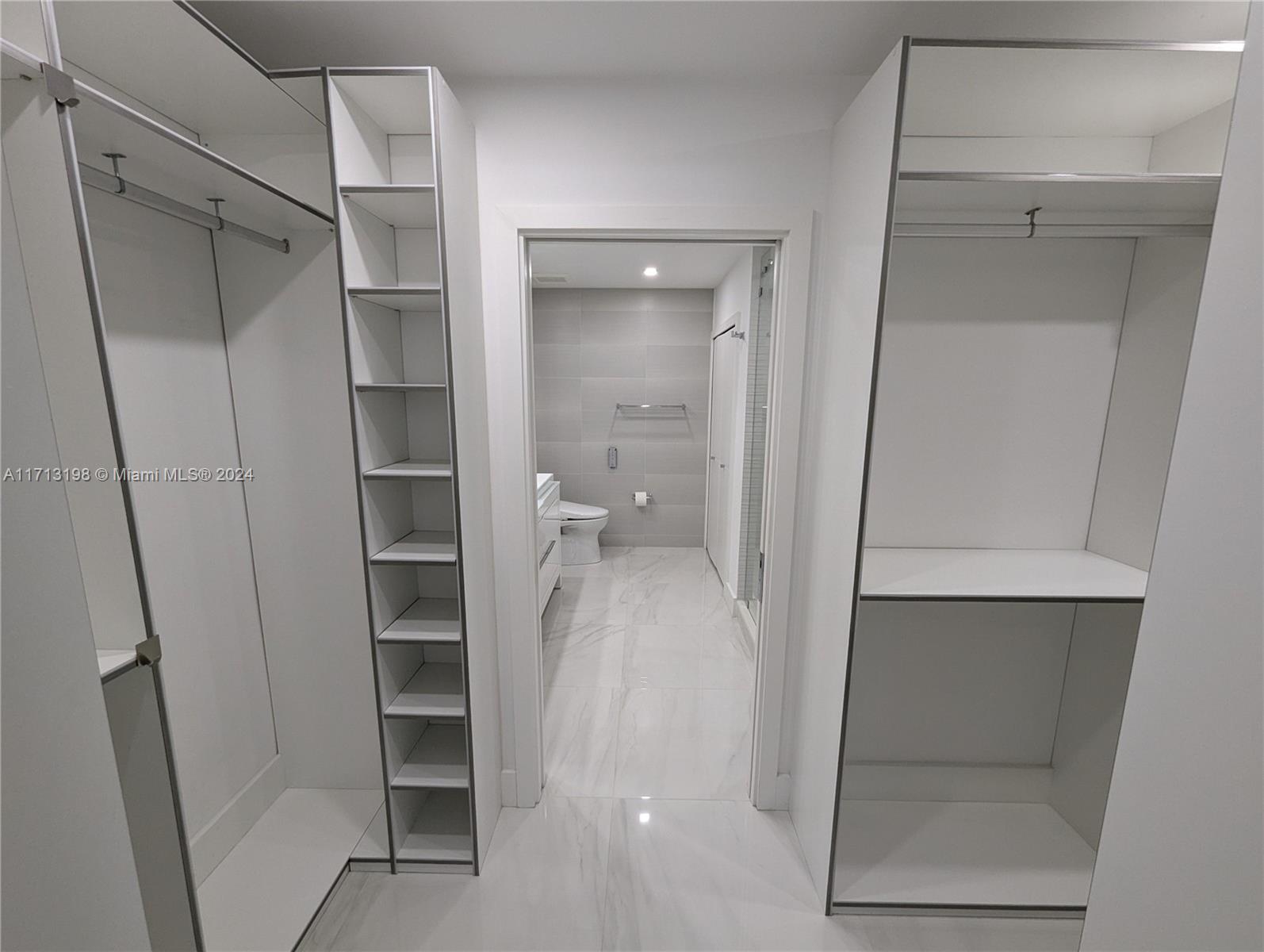 251 Crandon Blvd #428, Key Biscayne FL 33149