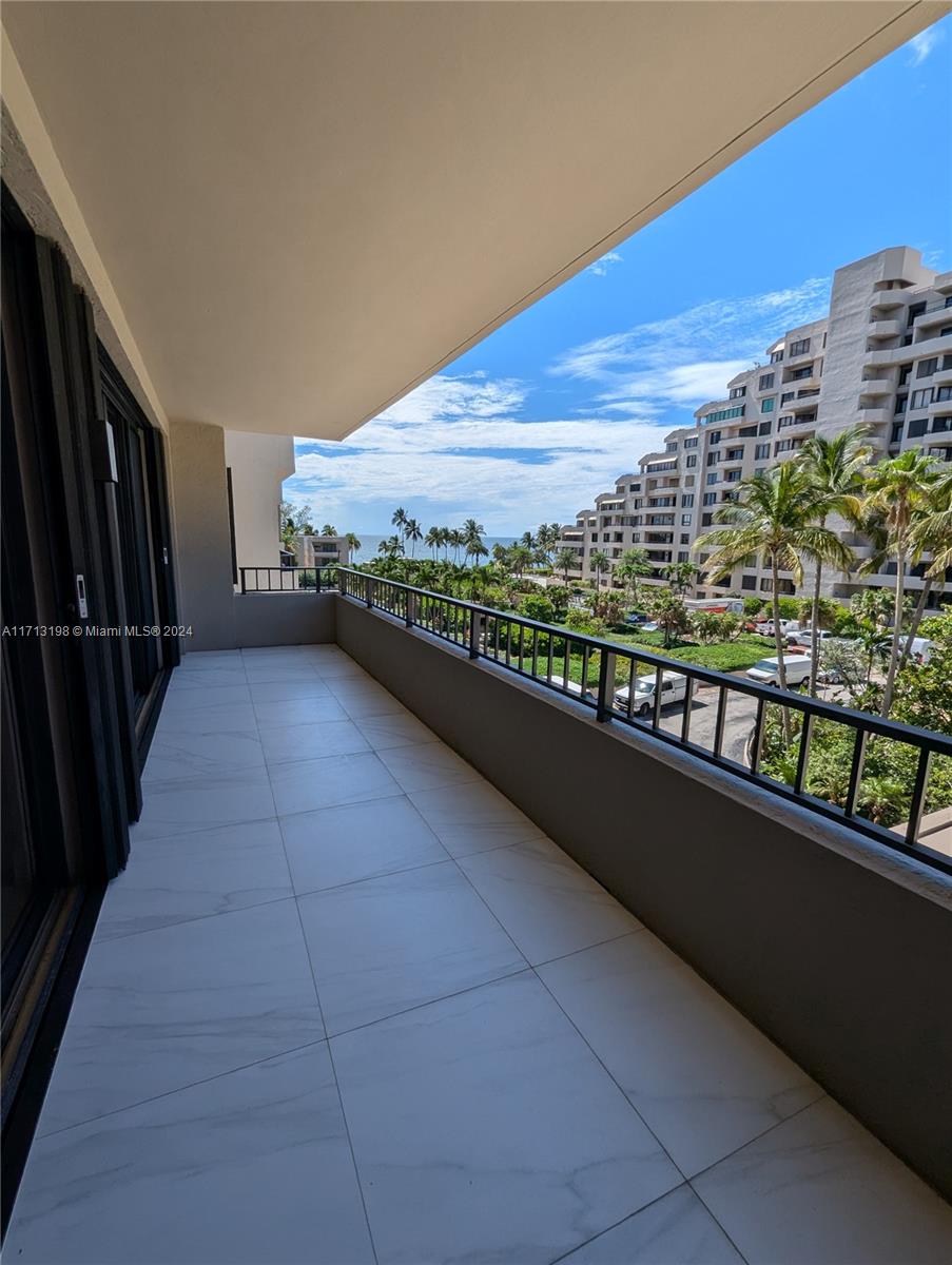 251 Crandon Blvd #428, Key Biscayne FL 33149