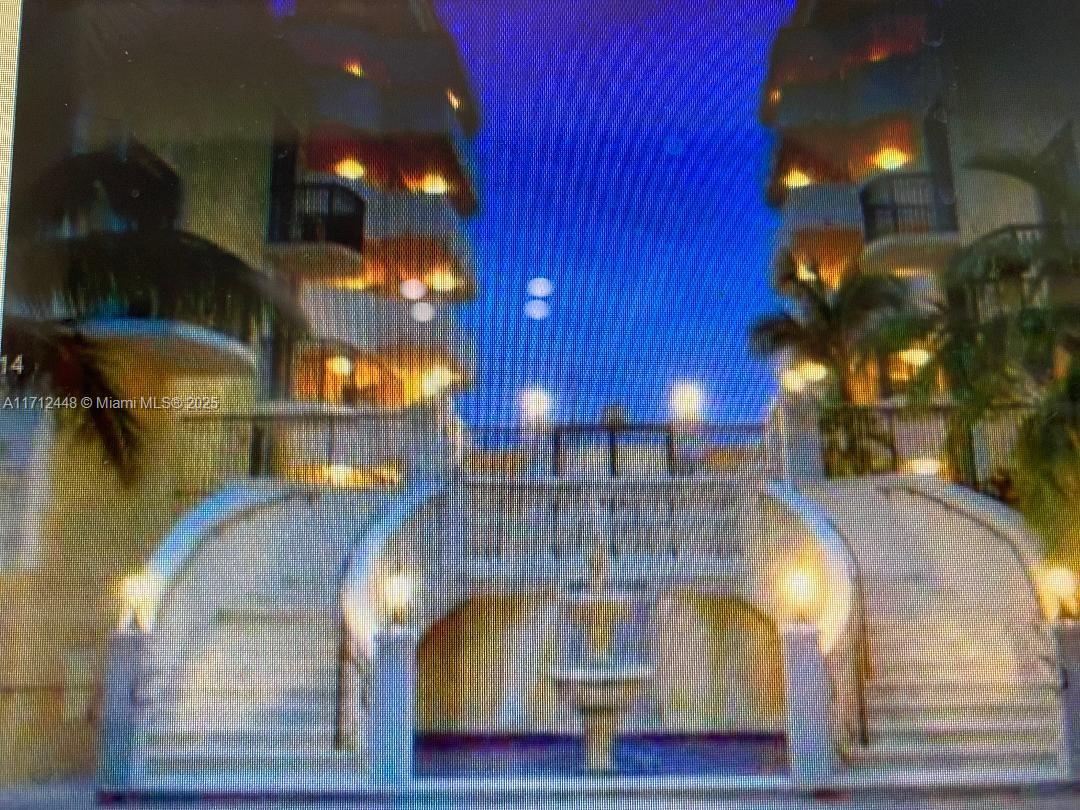 Residential, Surfside, Florida image 18