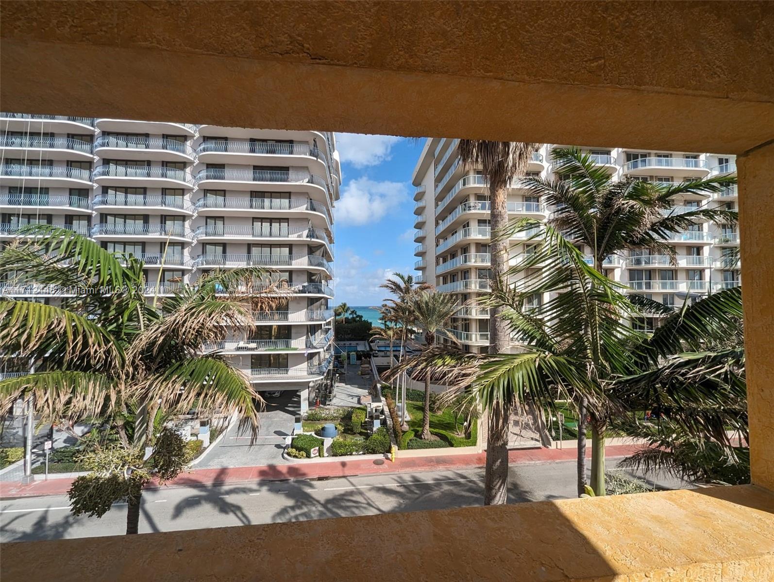 Residential, Surfside, Florida image 8