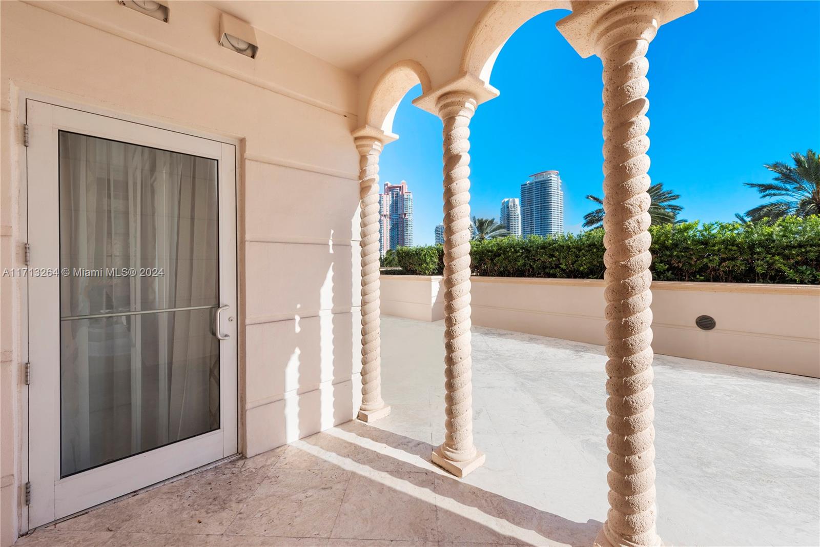 7112 Fisher Island Dr #7112, Miami Beach, Florida image 44