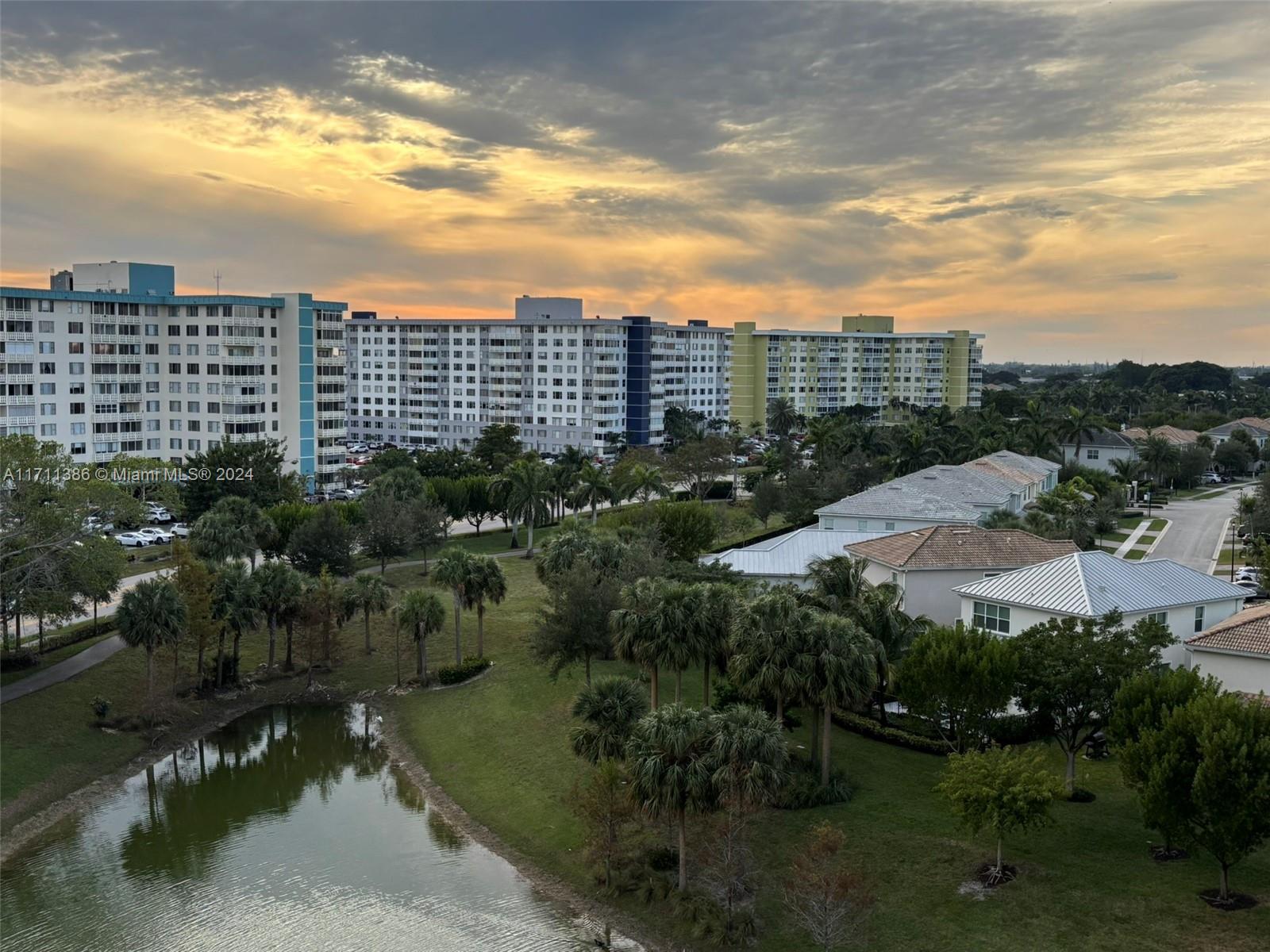 4001 Hillcrest Dr #802-04, Hollywood, Florida image 33