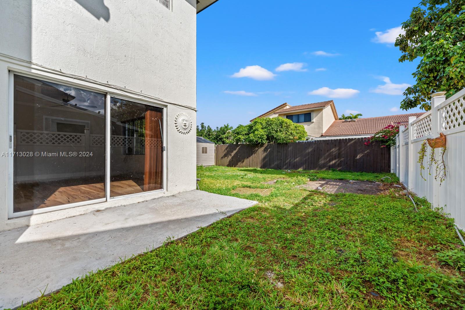 20155 E Oakmont Cir, Hialeah, Florida image 30