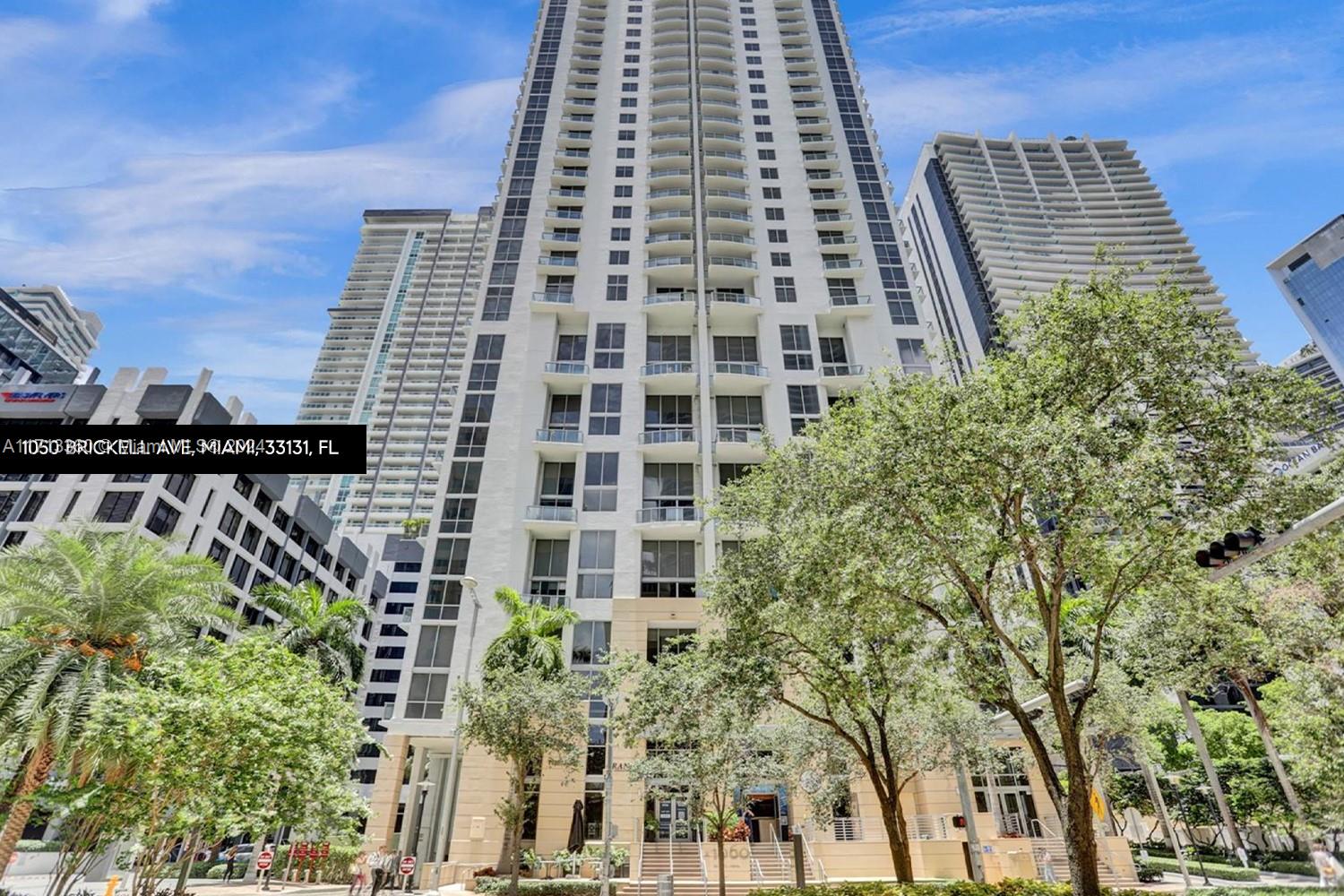 Welcome to a stunning modern loft at 1050 Brickell Avenue, Unit 606, in the heart of Miami's vibrant Brickell district. This elegant two-level unit offers 1,040 sq ft of living space with 1 bedroom, 1.5 bathrooms, and a versatile den area. Enjoy double-height ceilings, upgraded flooring, and stainless steel appliances. The open-concept kitchen flows into the living and dining area, perfect for entertaining. The master bedroom features a spa bathroom and ample storage. Relax on the large terrace with views of Mary Brickell Village. Amenities include a doorman, concierge, gym, and more. Ideally located near Metro Rail, Brickell City Centre, and dining. Currently rented at $3,400/month until June 24, 2024. Don't miss this investment opportunity in a sought-after high-rise.