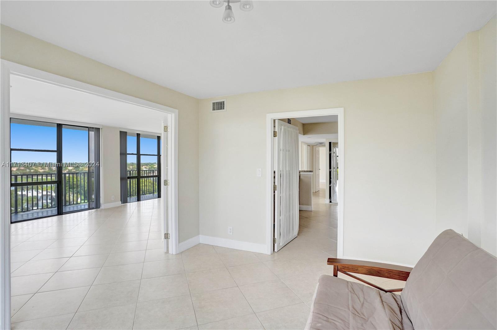 1000 Parkview Dr #831, Hallandale Beach, Florida image 20