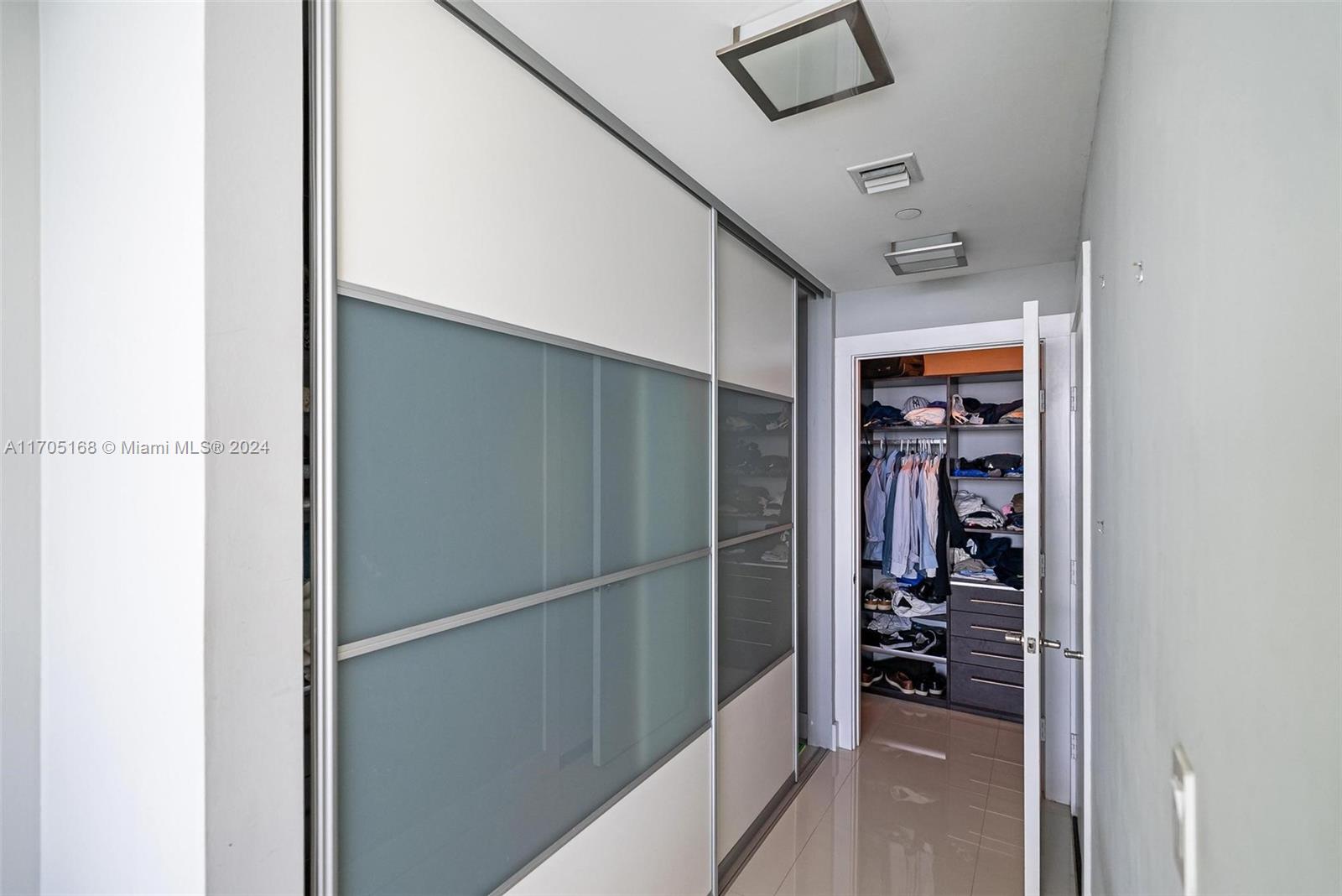 900 Biscayne Blvd #4905, Miami FL 33132