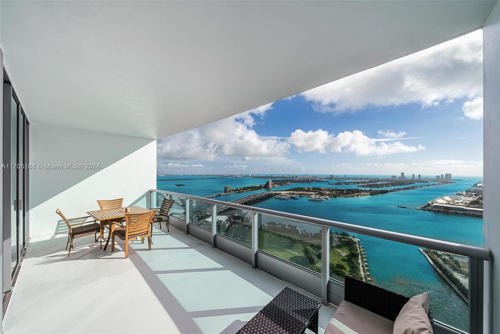 900 Biscayne Blvd #4905, Miami FL 33132